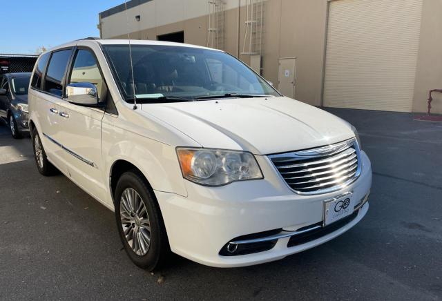 CHRYSLER TOWN & COU 2013 with VIN 2C4RC1CG1DR777621 - Photo from auction