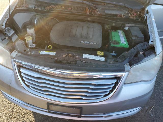 Photo 12 from auction – 2012 CHRYSLER TOWN & COU with VIN 2C4RC1BG9CR327294