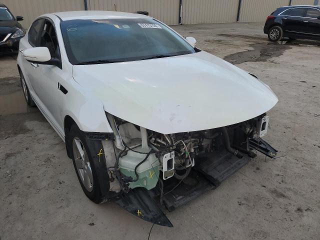 Photo 4 from auction – 2015 KIA OPTIMA LX with VIN 5XXGM4A72FG457759