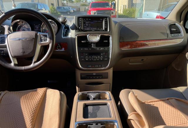 Photo 9 from auction – 2013 CHRYSLER TOWN & COU with VIN 2C4RC1CG1DR777621