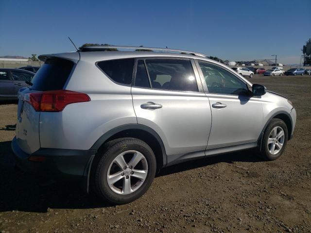 Photo 3 from auction – 2014 TOYOTA RAV4 XLE with VIN JTMRFREV3ED068095