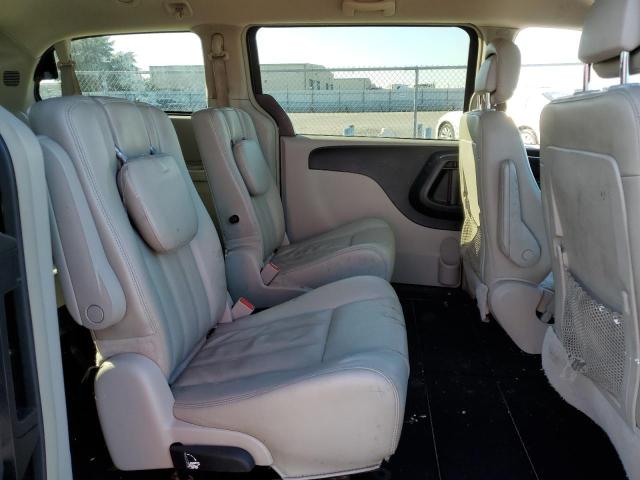 Photo 11 from auction – 2013 CHRYSLER TOWN & COU with VIN 2C4RC1BG8DR519601