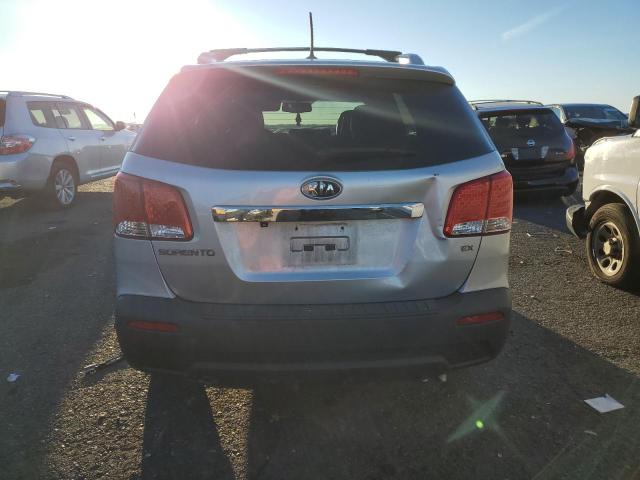 Photo 6 from auction – 2011 KIA SORENTO EX with VIN 5XYKU4A17BG185494