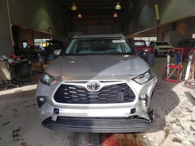 Photo 5 from auction – 2022 TOYOTA HIGHLANDER with VIN 5TDGZRBH6NS574313