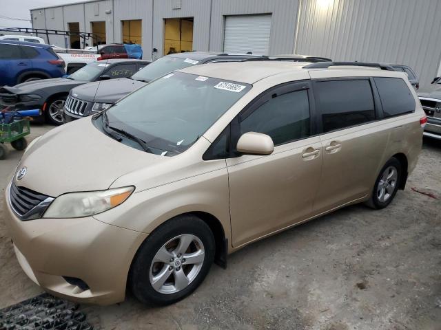 TOYOTA SIENNA LE 2011 with VIN 5TDKK3DCXBS148570 - Photo from auction