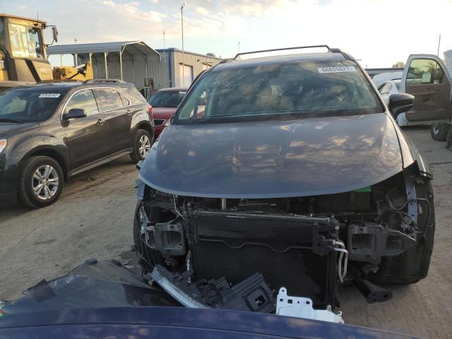 Photo 5 from auction – 2017 CHRYSLER PACIFICA T with VIN 2C4RC1BG6HR667901