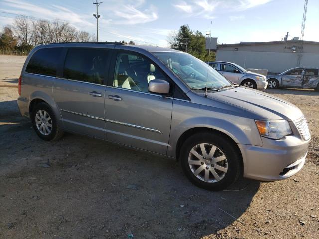 Photo 4 from auction – 2015 CHRYSLER TOWN & COU with VIN 2C4RC1BG9FR525930