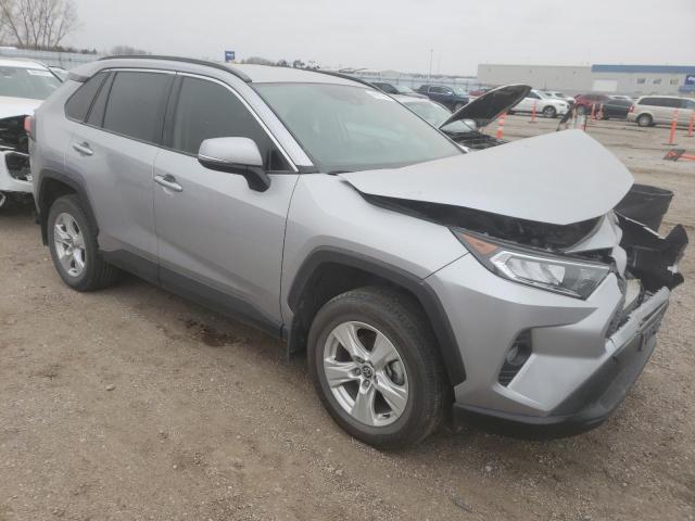 Photo 4 from auction – 2021 TOYOTA RAV4 XLE with VIN 2T3P1RFV2MC226871