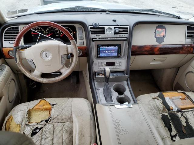 Photo 8 from auction – 2003 LINCOLN NAVIGATOR with VIN 5LMFU28R83LJ00825