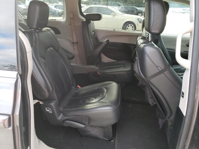 Photo 6 from auction – 2017 CHRYSLER PACIFICA T with VIN 2C4RC1BG6HR576871