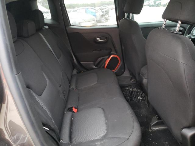 Photo 11 from auction – 2018 JEEP RENEGADE S with VIN ZACCJBAB3JPH57279