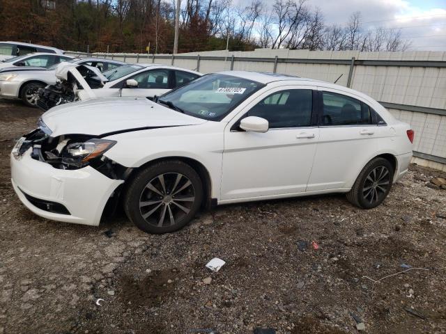 CHRYSLER 200 LIMITE 2013 with VIN 1C3CCBCG0DN755221 - Photo from auction