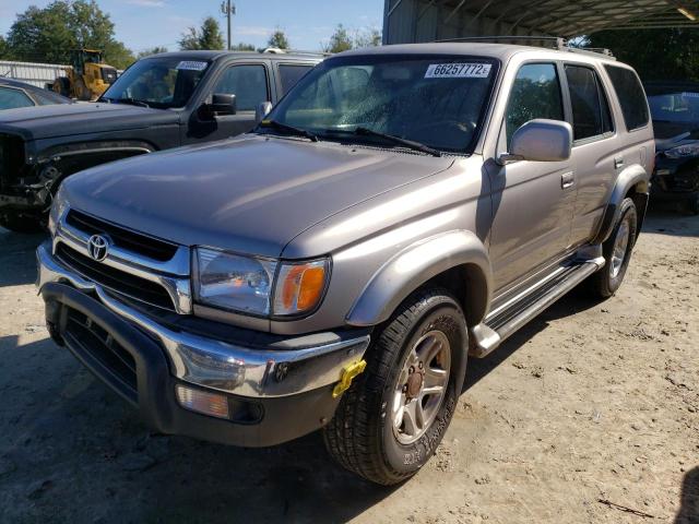 TOYOTA 4RUNNER SR 2002 with VIN JT3GN86RX20243083 - Photo from auction