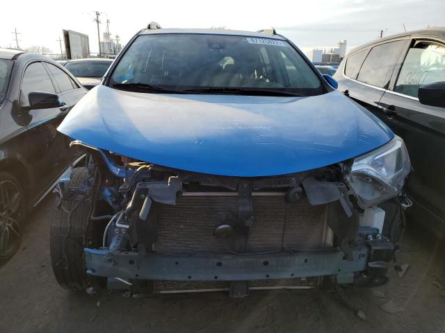 Photo 5 from auction – 2017 TOYOTA RAV4 XLE with VIN JTMRFREV3HJ704617