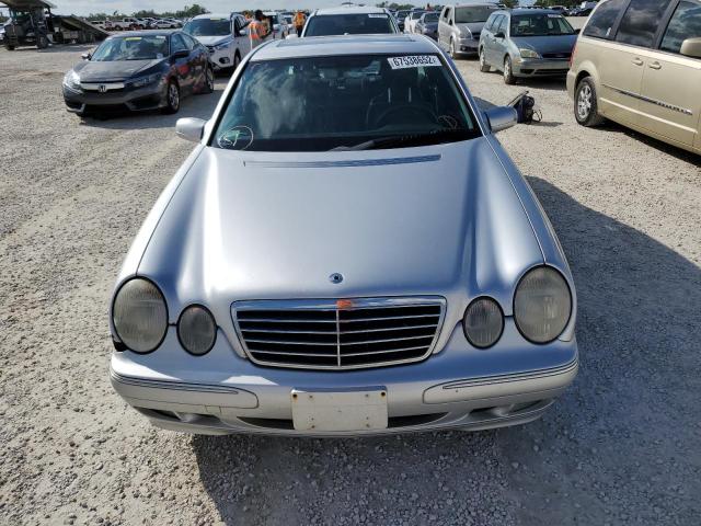 Photo 5 from auction – 2000 MERCEDES-BENZ E 320 with VIN WDBJF65J4YB101533