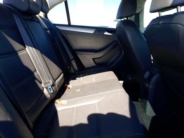 Photo 10 from auction – 2017 VOLKSWAGEN JETTA SE with VIN 3VWDB7AJ7HM400655