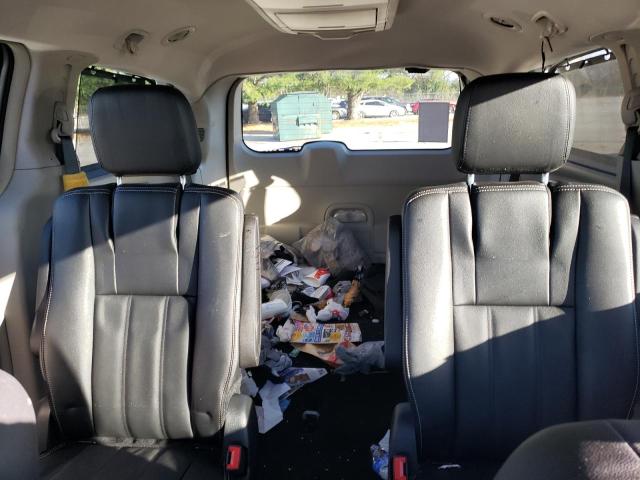 Photo 10 from auction – 2015 CHRYSLER TOWN & COU with VIN 2C4RC1BG9FR525930