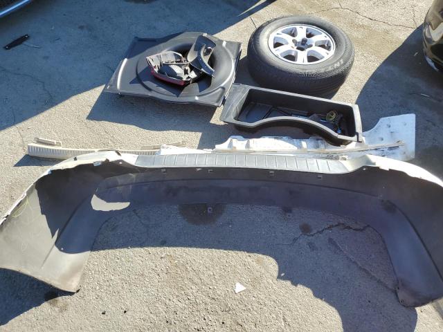 Photo 13 from auction – 2002 TOYOTA HIGHLANDER with VIN JTEGF21A020036866