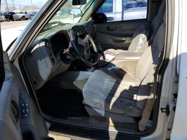 Photo 7 from auction – 2002 CHEVROLET BLAZER with VIN 1GNDT13W22K215327