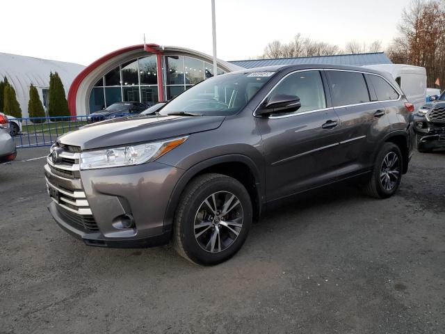 Photo 1 from auction – 2019 TOYOTA HIGHLANDER with VIN 5TDBZRFH5KS939533