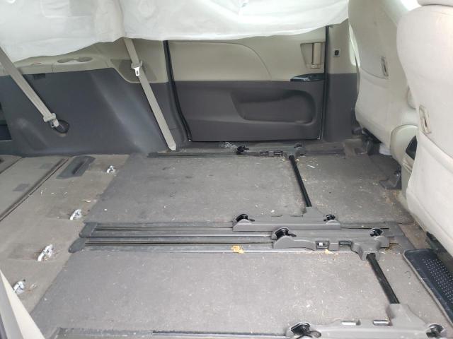 Photo 11 from auction – 2013 TOYOTA SIENNA LE with VIN 5TDKK3DC8DS293349