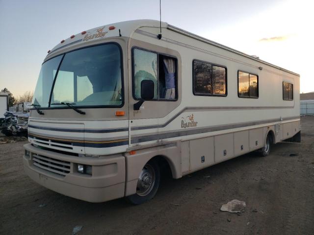 Photo 2 from auction – 1995 FLEETWOOD BOUNDER with VIN 1GBLP37N2S3322057