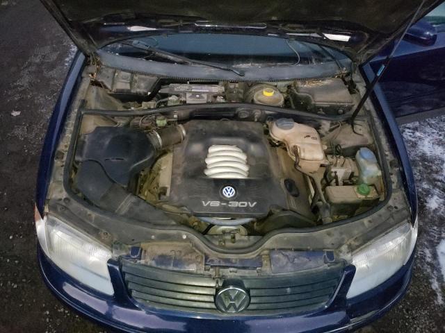Photo 11 from auction – 2001 VOLKSWAGEN PASSAT GLX with VIN WVWEH63B41E003289