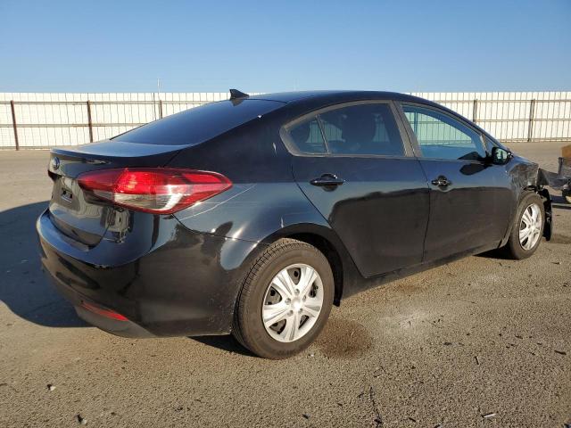 Photo 3 from auction – 2017 KIA FORTE LX with VIN 3KPFL4A77HE046562