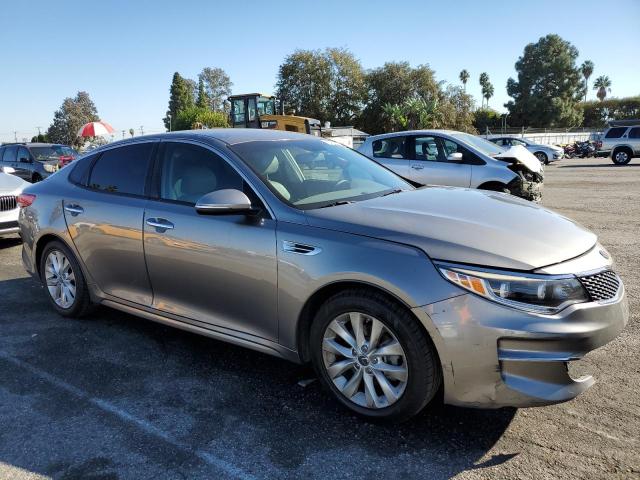 Photo 4 from auction – 2016 KIA OPTIMA EX with VIN 5XXGU4L39GG077491