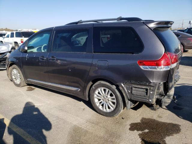 Photo 2 from auction – 2013 TOYOTA SIENNA XLE with VIN 5TDYK3DC2DS306834
