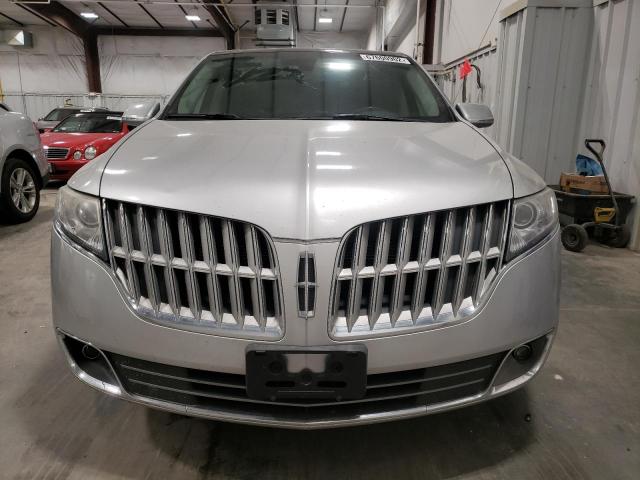 Photo 5 from auction – 2012 LINCOLN MKT with VIN 2LMHJ5AT0CBL54125
