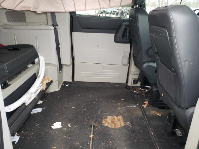 Photo 11 from auction – 2009 CHRYSLER TOWN & COU with VIN 2A8HR54199R648229