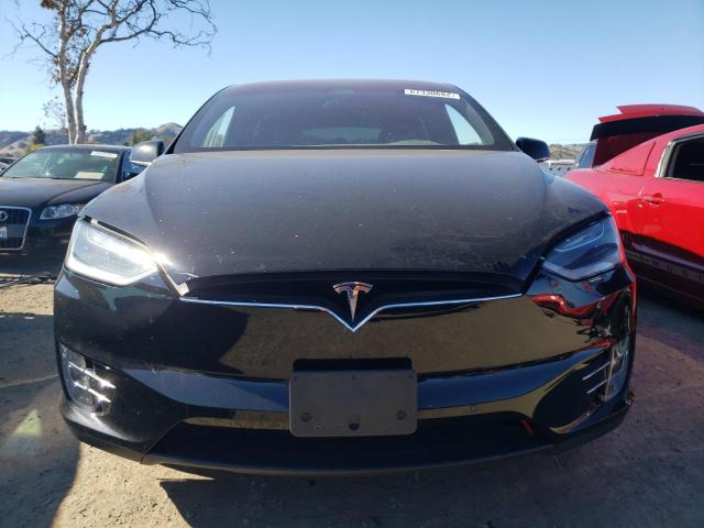 Photo 5 from auction – 2018 TESLA MODEL X with VIN 5YJXCAE27JF137798