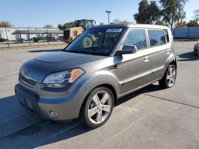 KIA SOUL + 2010 with VIN KNDJT2A28A7038382 - Photo from auction