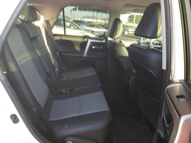 Photo 11 from auction – 2015 TOYOTA 4RUNNER SR with VIN JTEZU5JR2F5096243