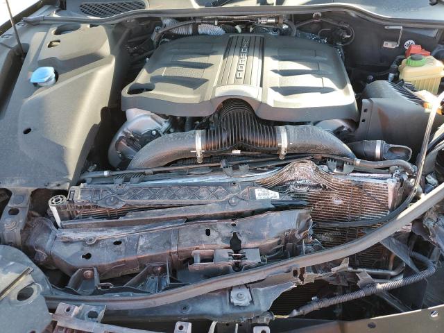 Photo 12 from auction – 2017 PORSCHE CAYENNE S with VIN WP1AB2A22HLA51812
