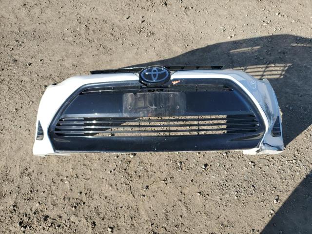 Photo 12 from auction – 2018 TOYOTA COROLLA L with VIN 5YFBURHE4JP828688
