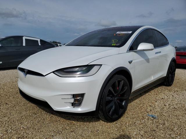 Photo 2 from auction – 2020 TESLA MODEL X with VIN 5YJXCAE46LF235032