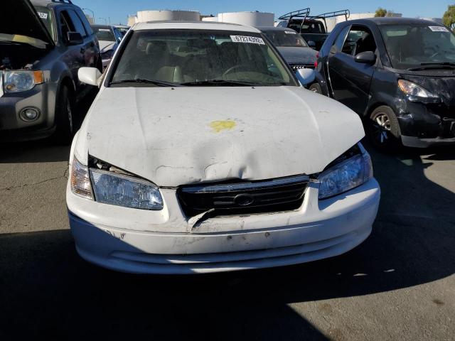 Photo 5 from auction – 2000 TOYOTA CAMRY CE with VIN 4T1BG22K4YU761550
