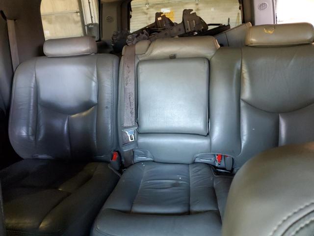 Photo 10 from auction – 2003 CHEVROLET SUBURBAN K with VIN 1GNFK16Z23J185271