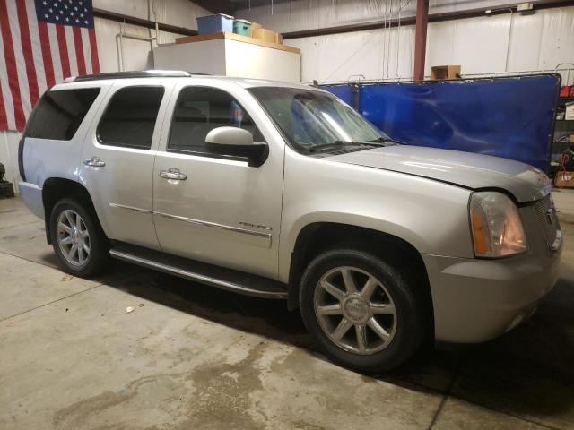 Foto 4 de la subasta – 2010 GMC YUKON DENA con VIN 1GKUKEEF0AR186727