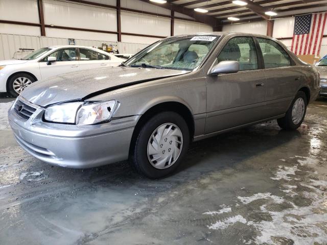 TOYOTA CAMRY CE 2000 with VIN 4T1BG22K8YU714683 - Photo from auction