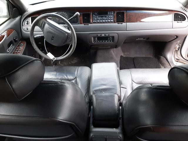Photo 8 from auction – 2002 LINCOLN TOWN CAR S with VIN 1LNHM82W8YY891011