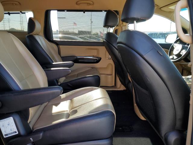 Photo 11 from auction – 2015 KIA SEDONA EX with VIN KNDMC5C13F6079096