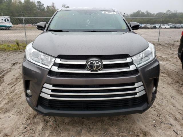 Photo 5 from auction – 2019 TOYOTA HIGHLANDER with VIN 5TDKZRFH2KS333266