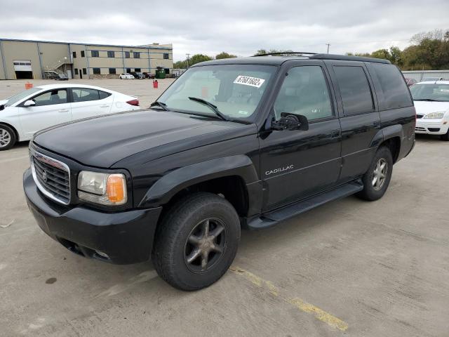 CADILLAC ESCALADE 2000 with VIN 1GYEK13R8YR156174 - Photo from auction