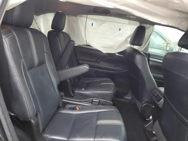 Photo 11 from auction – 2017 TOYOTA HIGHLANDER with VIN 5TDKZRFH8HS222357