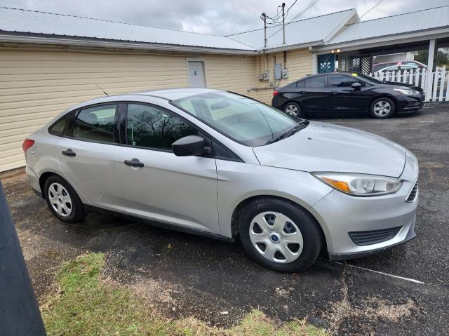 FORD FOCUS S 2015 with VIN 1FADP3E27FL339179 - Photo from auction
