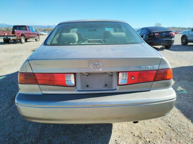 Photo 6 from auction – 2001 TOYOTA CAMRY CE with VIN 4T1BG22K21U032971