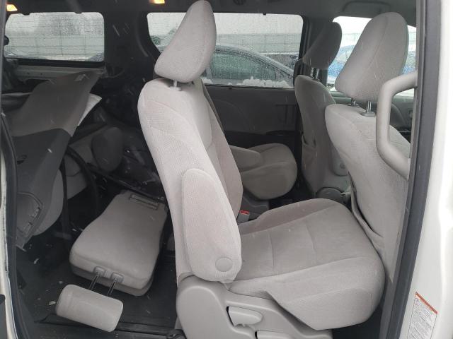 Photo 11 from auction – 2015 TOYOTA SIENNA LE with VIN 5TDKK3DC2FS677341